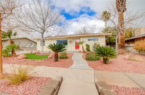 724 7th St, Boulder City, NV 89005