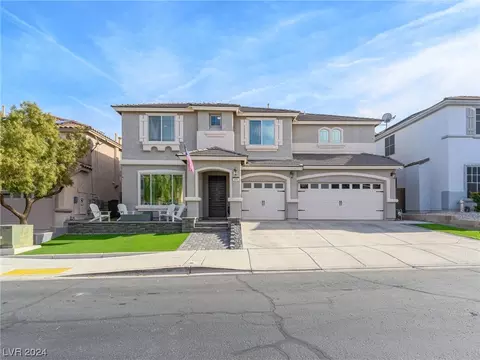 696 Blue Crystal Creek Rd, Henderson, NV 89002