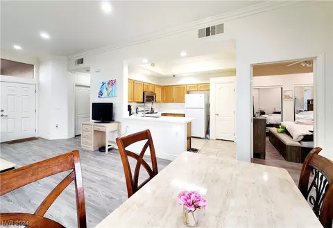 8985 S Durango Dr #1124, Las Vegas, NV 89113