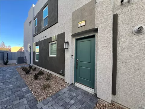 4262 Lemay St #1, Las Vegas, NV 89115