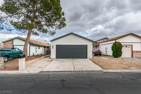 2123 San Simeon St, Las Vegas, NV 89108