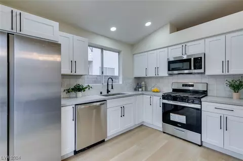 7217 Sublime Ave, Las Vegas, NV 89130