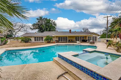3095 E Viking Rd, Las Vegas, NV 89121