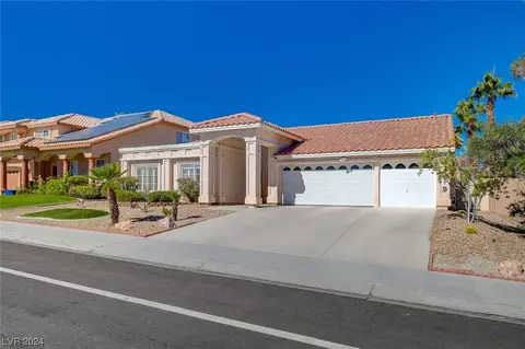 8712 W Gilmore Ave, Las Vegas, NV 89129