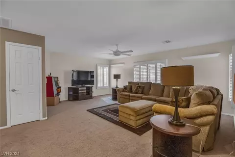 Living - 794 Vortex Ave, Henderson, NV 89002 photo 5 of 5