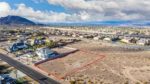 520 Trenier Dr, Henderson, NV 89002