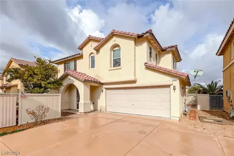 9348 Malaya Garnet Ct, Las Vegas, NV 89148