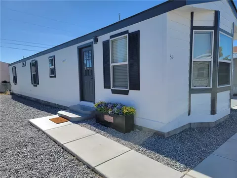 31 W Zapata Dr, Pahrump, NV 89048