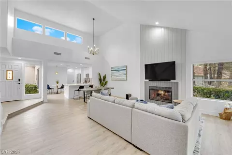 6971 Emerald Springs Ln, Las Vegas, NV 89113