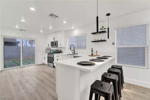 9503 Colorado Blue St, Las Vegas, NV 89123