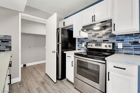 5261 Mission Carmel Ln #207, Las Vegas, NV 89107