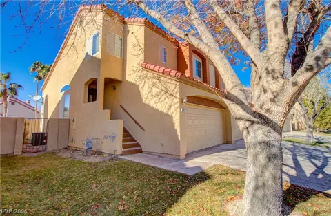 535 Meadbury Dr, Henderson, NV 89014