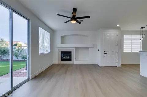 6356 Lorne Green Ave #102, Henderson, NV 89011