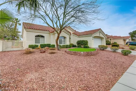 8213 Divernon Ave, Las Vegas, NV 89149