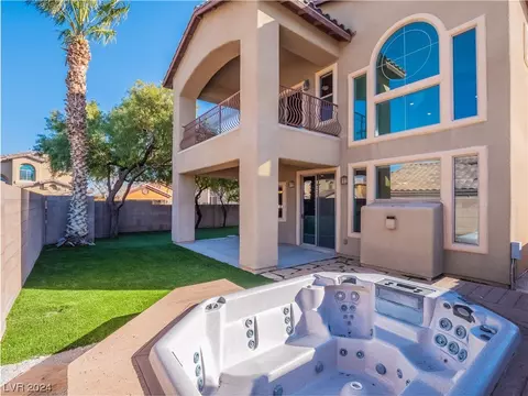 8244 Starlight Express Ave, Las Vegas, NV 89131