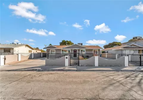 3124 Iroquois Ln, North Las Vegas, NV 89030