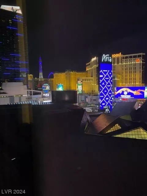 3726 Las Vegas Blvd #1011, Las Vegas, NV 89158