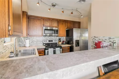 Kitchen - 2221 Highpointe Dr #101, Laughlin, NV 89029 photo 6 of 6