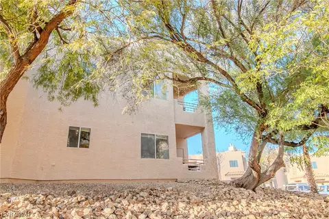 Exterior - 2221 Highpointe Dr #101, Laughlin, NV 89029 photo 12 of 12