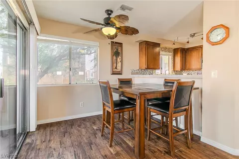 Dining - 2221 Highpointe Dr #101, Laughlin, NV 89029 photo 3 of 4