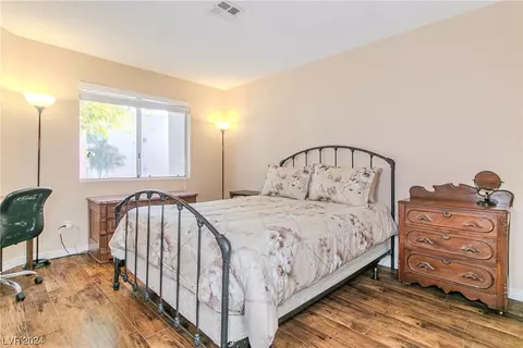Bedroom - 2221 Highpointe Dr #101, Laughlin, NV 89029 photo 1 of 8