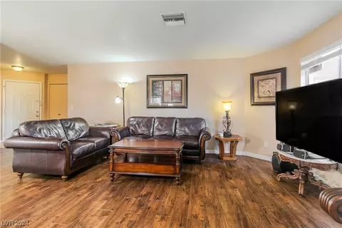 Living - 2221 Highpointe Dr #101, Laughlin, NV 89029 photo 3 of 4
