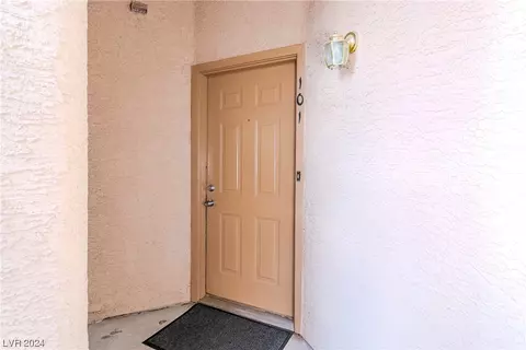 Exterior - 2221 Highpointe Dr #101, Laughlin, NV 89029 photo 6 of 12