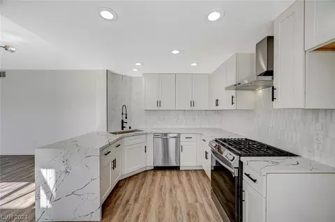 10701 Pappas Ln #202, Las Vegas, NV 89144