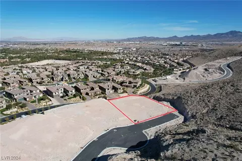 12 Mountain View Dr, Las Vegas, NV 89141