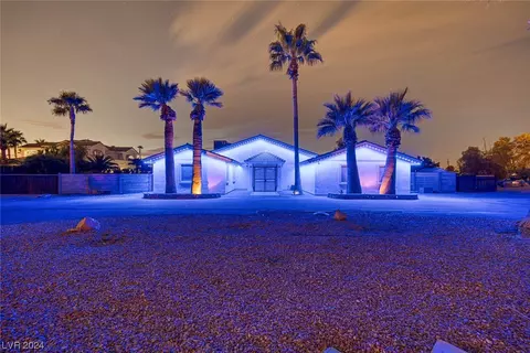 6530 Bradley Rd, Las Vegas, NV 89131