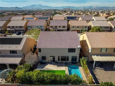9640 Twin Rivers Ct, Las Vegas, NV 89139