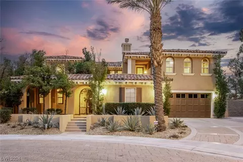 7762 Roaring Springs Cir, Las Vegas, NV 89113