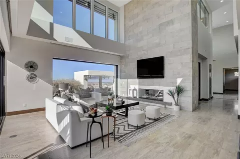 888 Vegas View Dr, Henderson, NV 89052