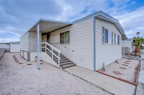 3207 S Comitan Ln, Las Vegas, NV 89122