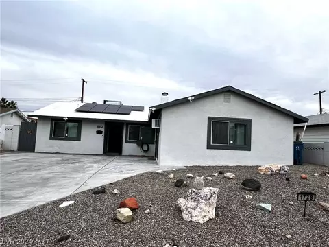 1728 Lamplighter Ln, Las Vegas, NV 89104