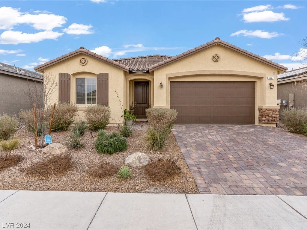 5527 Strawberry Swing St  