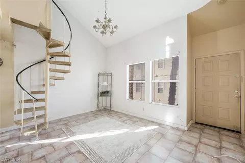 3607 Melonies Dr #131, Las Vegas, NV 89103
