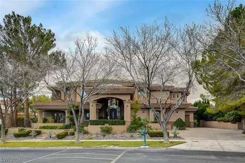9001 Greensboro Ln, Las Vegas, NV 89134