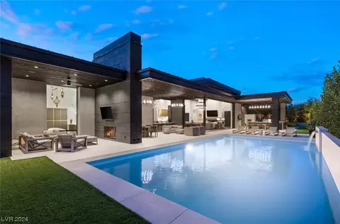 64 Crested Cloud Way, Las Vegas, NV 89135