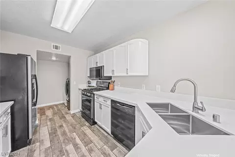 1048 Grammy Dr, Las Vegas, NV 89145