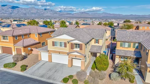 6612 Fort William St, North Las Vegas, NV 89084