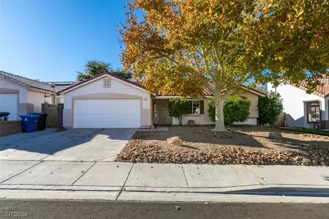 715 Canyon Country Cir, Henderson, NV 89002