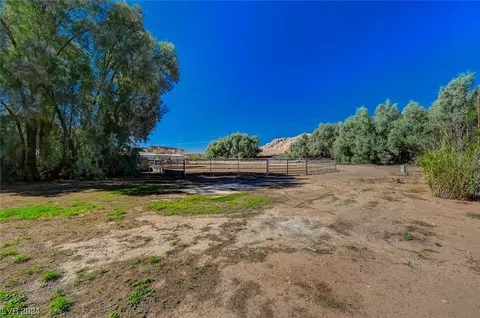 Exterior - 531 Bonelli Ave, Overton, NV 89040 photo 5 of 17