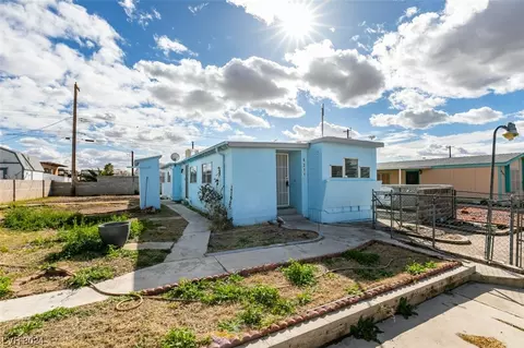 6211 Great Smoky Ave, Las Vegas, NV 89156