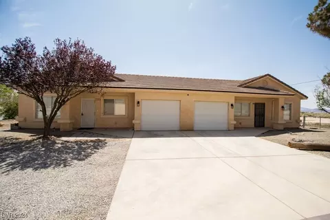 604 Mount Charleston Dr, Pahrump, NV 89048