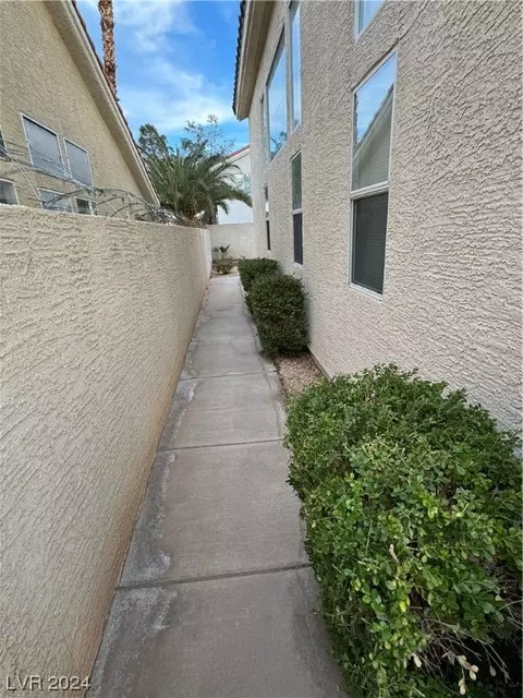 Exterior - 2181 Eaglecloud Dr, Henderson, NV 89074 photo 14 of 18