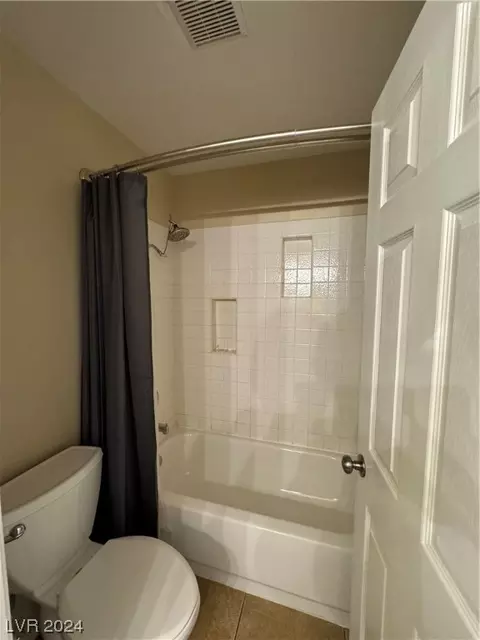 Bath - 2181 Eaglecloud Dr, Henderson, NV 89074 photo 8 of 8