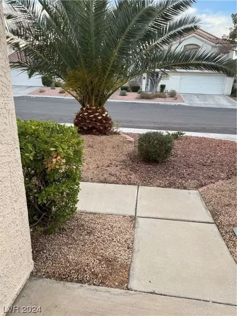 Exterior - 2181 Eaglecloud Dr, Henderson, NV 89074 photo 4 of 18
