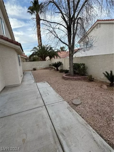 Exterior - 2181 Eaglecloud Dr, Henderson, NV 89074 photo 12 of 18