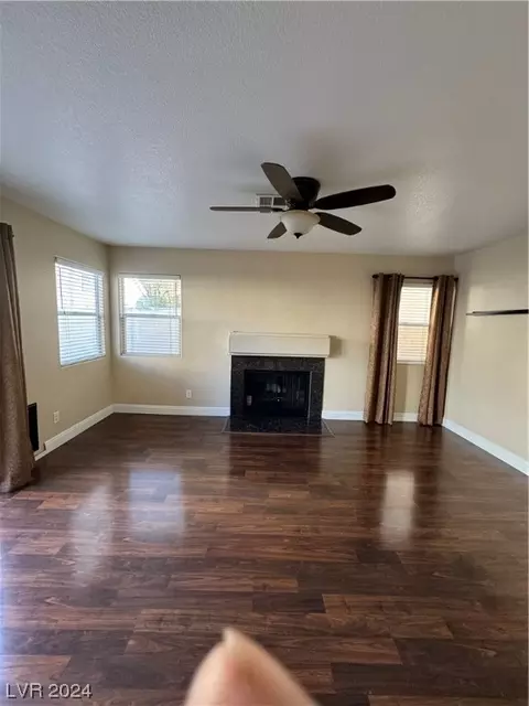 Living - 2181 Eaglecloud Dr, Henderson, NV 89074 photo 3 of 3